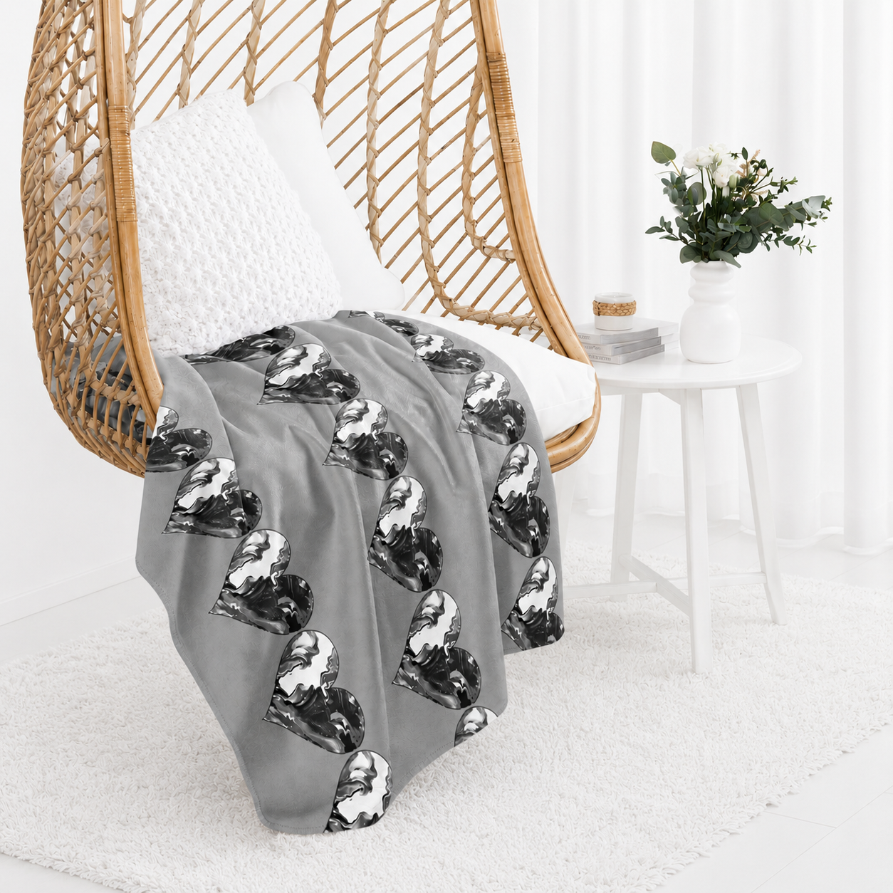 Sherpa blanket - Flow Heart (B&W)